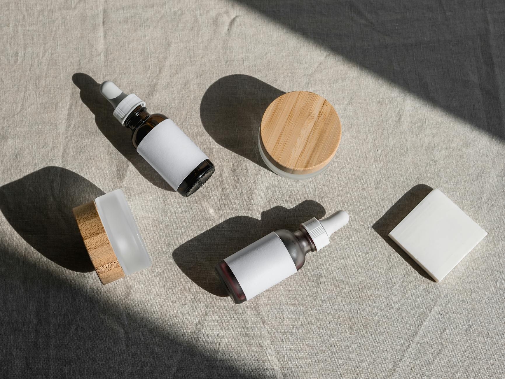 Set cosmétique avec plusieurs produits complémentaires