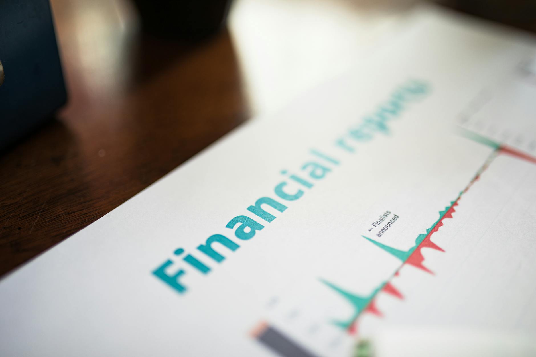 Rapport financier avec graphiques détaillés